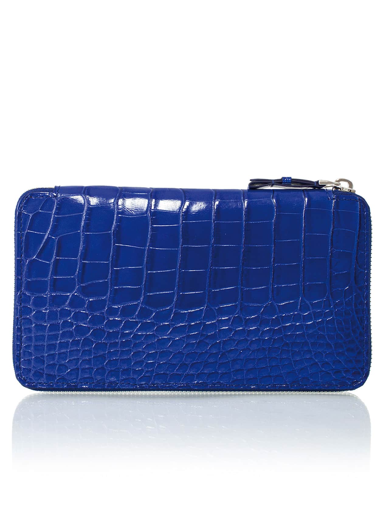 Luxury zipped wallet in alligator leather