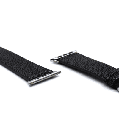<span class="cat_name">Classic Apple Watch strap</span><br><span class="material_name">Stingray</span><br><span class="color_name">Black</span>