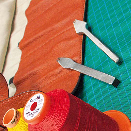 threads tools skins watch roll craftsmanship