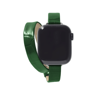 <span class="cat_name">Double wrap Apple Watch strap</span><br><span class="material_name">Shiny alligator</span><br><span class="color_name">British Green</span>