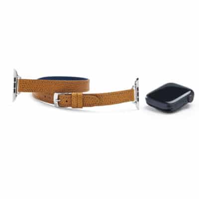 <span class="cat_name">Double wrap Apple Watch strap</span><br><span class="material_name">Embossed calf</span><br><span class="color_name">Nutmeg</span>