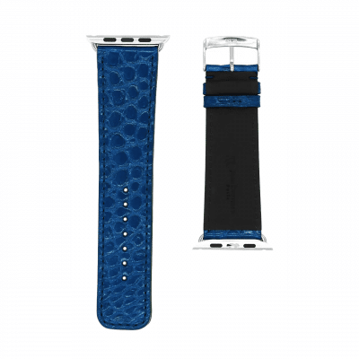 <span class="cat_name">Classic Apple Watch strap</span><br><span class="material_name">Shiny alligator</span><br><span class="color_name">Electric Blue</span>