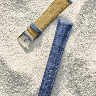 <span class="cat_name">Bracelet Classique 5.0</span><br><span class="material_name">Alligator Nubuck</span><br><span class="color_name">Marine</span>