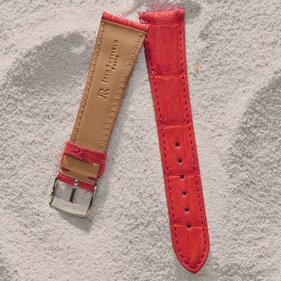 <span class="cat_name">Classic 5.0 Watch strap</span><br><span class="material_name">Nubuck Alligator</span><br><span class="color_name">Red</span>
