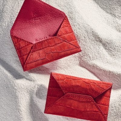 porte cartes enveloppe rouge nubuck alligator été