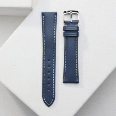 <span class="cat_name">Classic 3.5 Watch strap</span><br><span class="material_name">Plain Calf</span><br><span class="color_name">Blue Vintage</span>